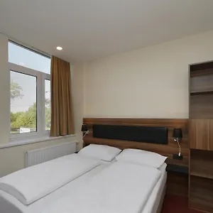 B&B Hotel Berlin-Adlershof Берлин